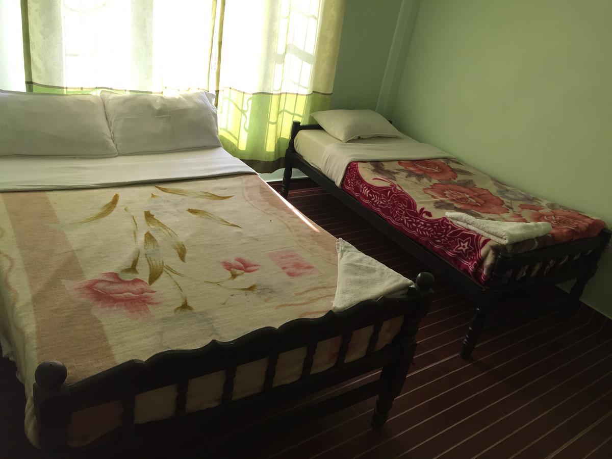 Harry Guest House & Restaurant Pokhara Luaran gambar