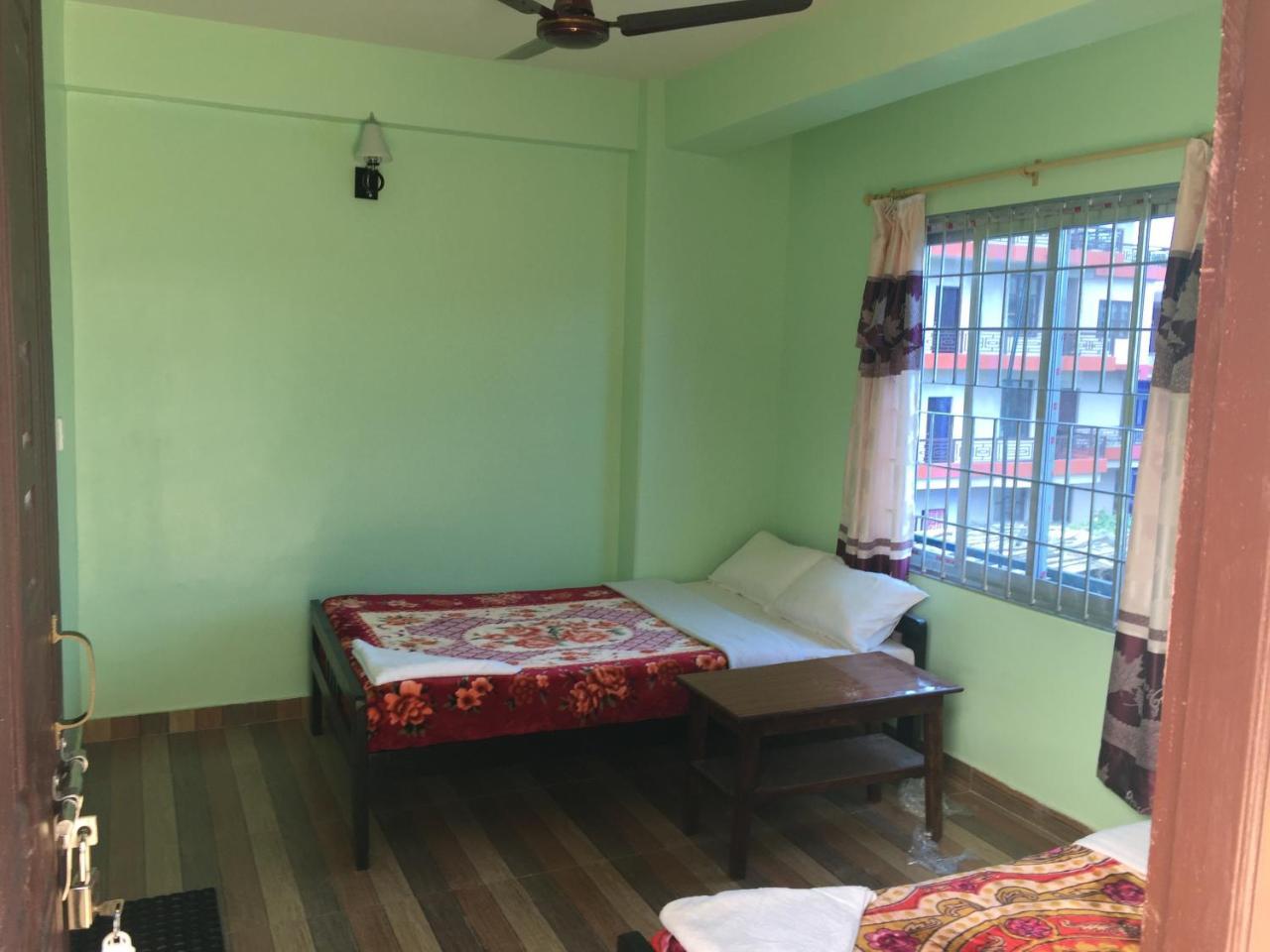Harry Guest House & Restaurant Pokhara Luaran gambar