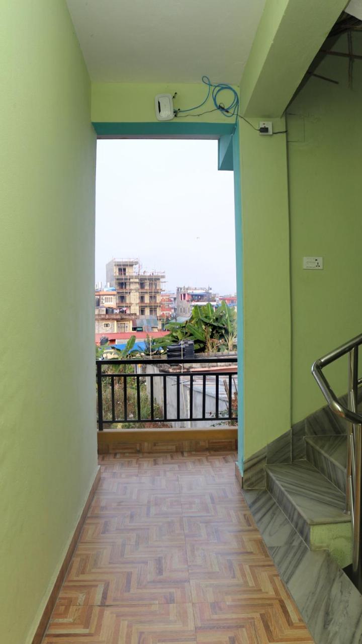 Harry Guest House & Restaurant Pokhara Luaran gambar